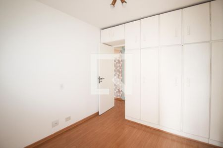 Suíte  de apartamento à venda com 3 quartos, 98m² em Vila Olímpia, São Paulo