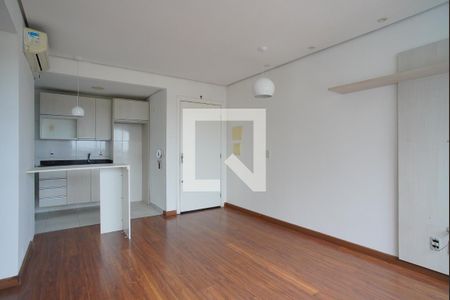 Sala de apartamento para alugar com 2 quartos, 50m² em Rubem Berta, Porto Alegre