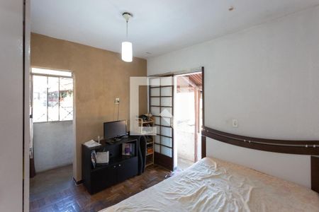 Foto 05 de casa à venda com 8 quartos, 220m² em Pompéia, Belo Horizonte