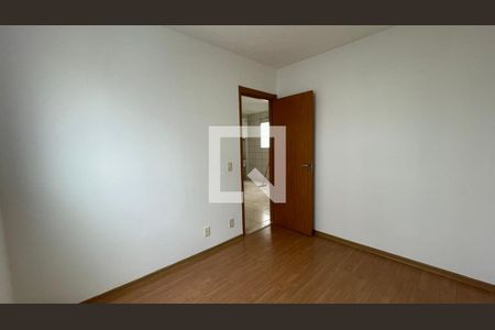 Quarto de apartamento para alugar com 2 quartos, 45m² em Chacaras Reunidas Santa Terezinha, Contagem