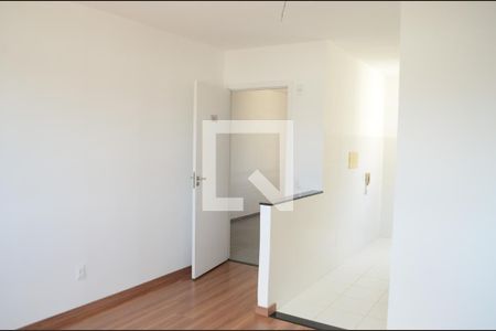 Sala de apartamento à venda com 2 quartos, 45m² em Vila São Gabriel, Belo Horizonte