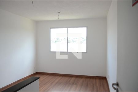 Quarto de apartamento à venda com 2 quartos, 45m² em Vila São Gabriel, Belo Horizonte