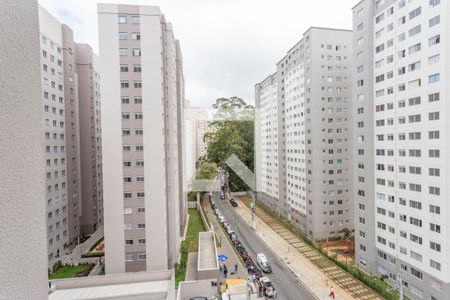 Vista da sala  de apartamento para alugar com 2 quartos, 38m² em Parque Bristol, São Bernardo do Campo