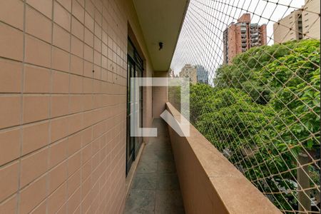 Sacada de apartamento para alugar com 3 quartos, 140m² em Savassi, Belo Horizonte