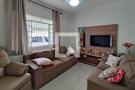 Sala de casa à venda com 4 quartos, 120m² em Parque Santa Bárbara, Campinas