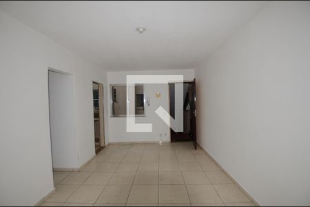 Sala de apartamento para alugar com 1 quarto, 40m² em Osvaldo Cruz, Rio de Janeiro