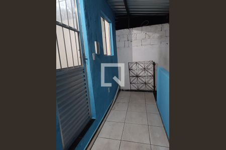 Entrada de casa para alugar com 1 quarto, 50m² em Novo Aarão Reis, Belo Horizonte