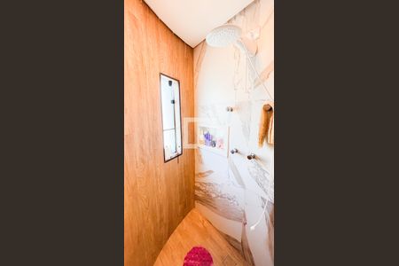 Casa à venda com 192m², 4 quartos e 4 vagas Casa à venda com 192m², 4 quartos e 4 vagasBanheiro da Suíte 1