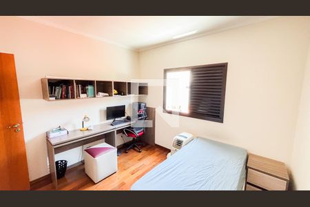 Casa à venda com 192m², 4 quartos e 4 vagas Casa à venda com 192m², 4 quartos e 4 vagasSuíte 2