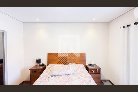 Casa à venda com 192m², 4 quartos e 4 vagas Casa à venda com 192m², 4 quartos e 4 vagasSuite 1