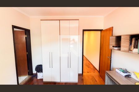 Casa à venda com 192m², 4 quartos e 4 vagas Casa à venda com 192m², 4 quartos e 4 vagasSuíte 2
