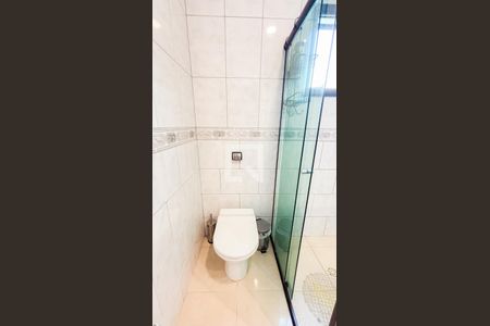 Casa à venda com 192m², 4 quartos e 4 vagas Casa à venda com 192m², 4 quartos e 4 vagasBanheiro