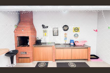 Casa à venda com 192m², 4 quartos e 4 vagas Casa à venda com 192m², 4 quartos e 4 vagasQuintal - Churrasqueira