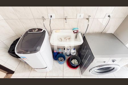 Casa à venda com 192m², 4 quartos e 4 vagas Casa à venda com 192m², 4 quartos e 4 vagasÁrea de Serviço