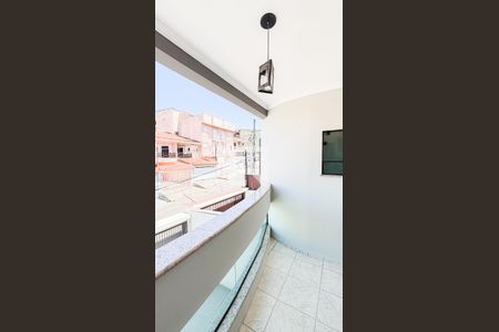 Casa à venda com 192m², 4 quartos e 4 vagas Casa à venda com 192m², 4 quartos e 4 vagasVaranda Suite 1