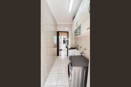 Casa à venda com 192m², 4 quartos e 4 vagas Casa à venda com 192m², 4 quartos e 4 vagasÁrea de Serviço