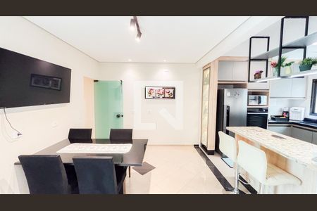 Casa à venda com 192m², 4 quartos e 4 vagas Casa à venda com 192m², 4 quartos e 4 vagasCozinha - Sala de Jantar