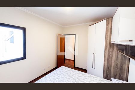 Casa à venda com 192m², 4 quartos e 4 vagas Casa à venda com 192m², 4 quartos e 4 vagasQuarto 2