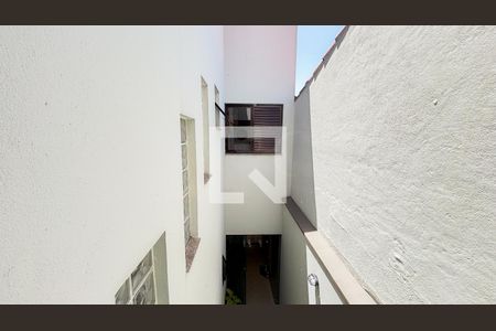 Casa à venda com 192m², 4 quartos e 4 vagas Casa à venda com 192m², 4 quartos e 4 vagasQuarto 1 Vista
