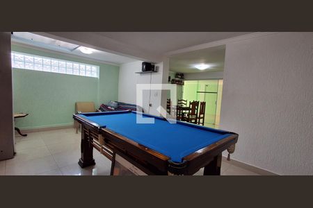 Casa à venda com 400m², 4 quartos e 4 vagas Casa à venda com 400m², 4 quartos e 4 vagasÁrea comum