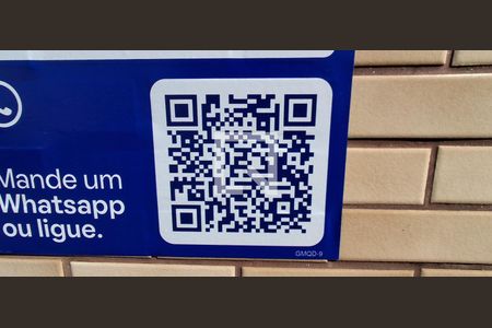 Casa à venda com 400m², 4 quartos e 4 vagas Casa à venda com 400m², 4 quartos e 4 vagasPlaquinha