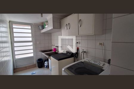 Casa à venda com 400m², 4 quartos e 4 vagas Casa à venda com 400m², 4 quartos e 4 vagasÁrea de Serviço