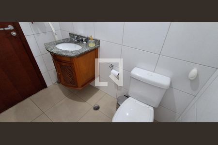 Casa à venda com 400m², 4 quartos e 4 vagas Casa à venda com 400m², 4 quartos e 4 vagasBanheiro Social