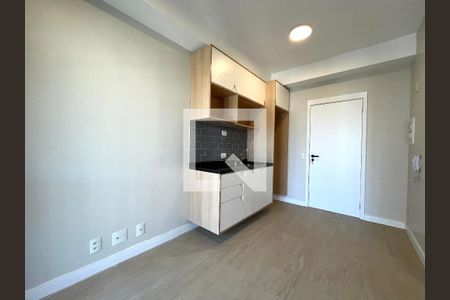 Sala/Cozinha de apartamento para alugar com 1 quarto, 28m² em Jardim Prudência, São Paulo