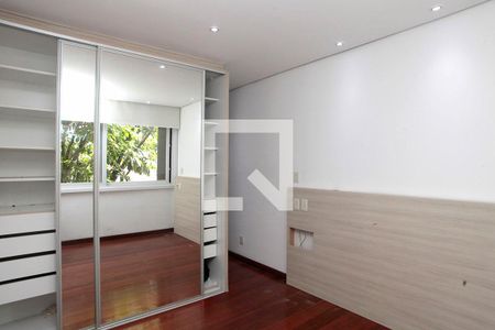 Quarto 1 Suíte de casa à venda com 4 quartos, 237m² em Bela Vista, Porto Alegre