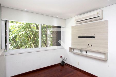 Quarto 1 Suíte de casa à venda com 4 quartos, 237m² em Bela Vista, Porto Alegre