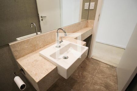 Lavabo de casa para alugar com 3 quartos, 190m² em Vila Olímpia, São Paulo