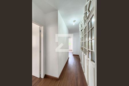 Apartamento para alugar com 268m², 4 quartos e 2 vagas Apartamento para alugar com 268m², 4 quartos e 2 vagasCorredor - Roupeiro