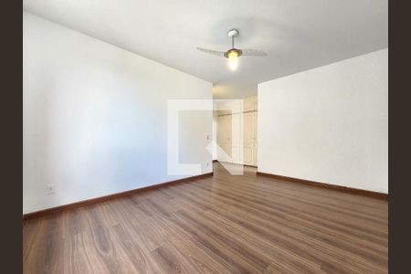 Apartamento para alugar com 268m², 4 quartos e 2 vagas Apartamento para alugar com 268m², 4 quartos e 2 vagasQuarto Suíte