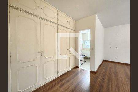 Apartamento para alugar com 268m², 4 quartos e 2 vagas Apartamento para alugar com 268m², 4 quartos e 2 vagasQuarto Suíte - Closet