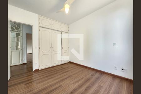 Apartamento para alugar com 268m², 4 quartos e 2 vagas Apartamento para alugar com 268m², 4 quartos e 2 vagasQuarto 4