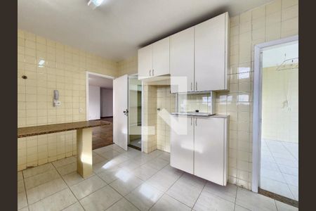 Apartamento para alugar com 268m², 4 quartos e 2 vagas Apartamento para alugar com 268m², 4 quartos e 2 vagasCozinha