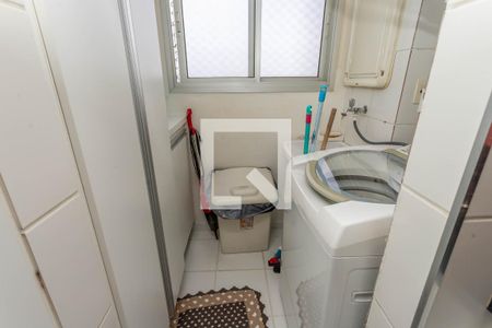 Apartamento à venda com 75m², 2 quartos e 2 vagas Apartamento à venda com 75m², 2 quartos e 2 vagasÁrea de serviço