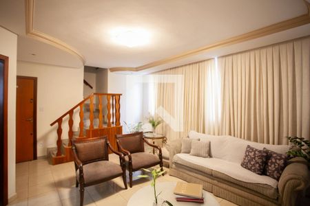 Sala 1 de apartamento à venda com 3 quartos, 193m² em Palmares, Belo Horizonte