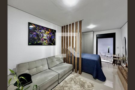 Sala de kitnet/studio para alugar com 1 quarto, 35m² em Jardim Caravelas, São Paulo