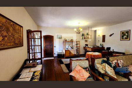 Sala de casa para alugar com 3 quartos, 300m² em Vila Sao Joao Batista, Jundiaí