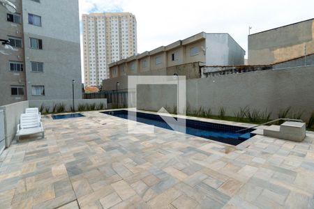 Apartamento para alugar com 37m², 2 quartos e sem vaga Apartamento para alugar com 37m², 2 quartos e sem vagaÁrea comum - Piscina