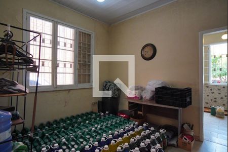 Quarto 1 de casa para alugar com 2 quartos, 200m² em Santa Maria Goretti, Porto Alegre