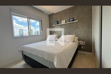 Apartamento à venda com 2 quartos, 75m² em Vila Cordeiro, São Paulo