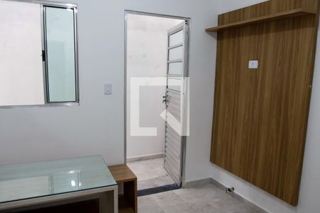 sala de casa para alugar com 2 quartos, 40m² em São Pedro, Osasco