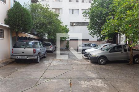 Casa à venda com 185m², 3 quartos e 3 vagas Casa à venda com 185m², 3 quartos e 3 vagasVila
