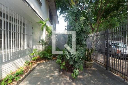 Casa à venda com 185m², 3 quartos e 3 vagas Casa à venda com 185m², 3 quartos e 3 vagasJardim