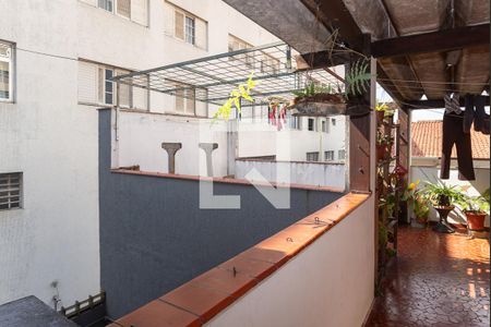 Casa à venda com 185m², 3 quartos e 3 vagas Casa à venda com 185m², 3 quartos e 3 vagasTerraço