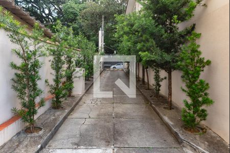 Casa à venda com 185m², 3 quartos e 3 vagas Casa à venda com 185m², 3 quartos e 3 vagasEntrada da Vila