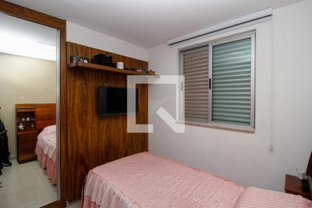 Quarto 1 de apartamento à venda com 3 quartos, 180m² em Calafate, Belo Horizonte