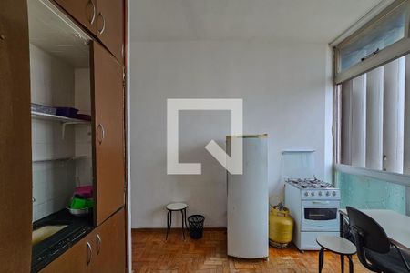 Quarto/Sala/Cozinha de apartamento à venda com 1 quarto, 19m² em Funcionários, Belo Horizonte